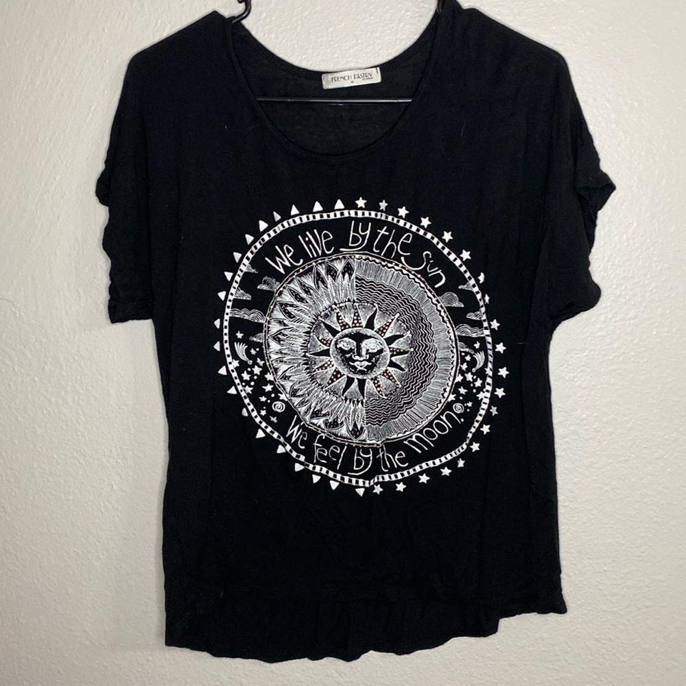 Black Sun Design T-shirt